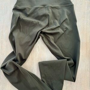 Lululemon Green 25” High Rise Align Leggings